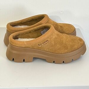 Koolaburra by UGG Burra Platform Clogs Women 6 Chestnut Tan Suede Lug Sole